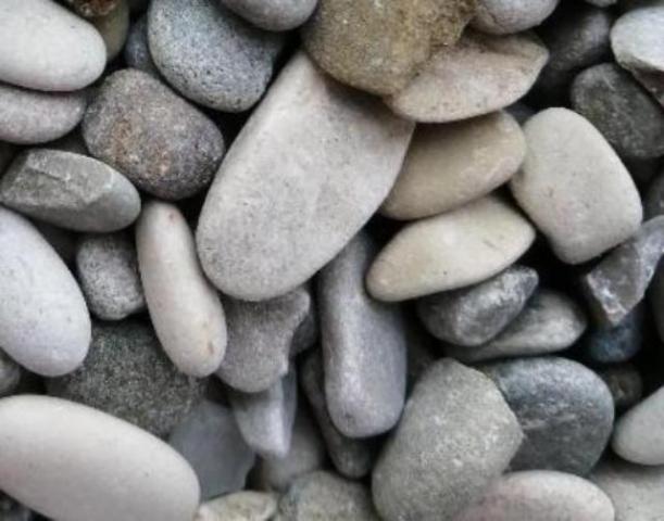 Где заказать гальку и каменную крошку с доставкой?  в Истре