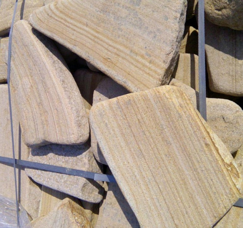 Kamenclub.ru: Песчаник пластушка галтованный желтый с рисунком (3 см)  купить в Истре плитняк - пластушка желтый песчаник 21000 руб/м3   фото КАМЕНЬ КЛУБ