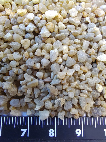 Кварцевый песок для водоподготовки фр. 1,6-3 мм.  купить в Истре фото Камень Клуб