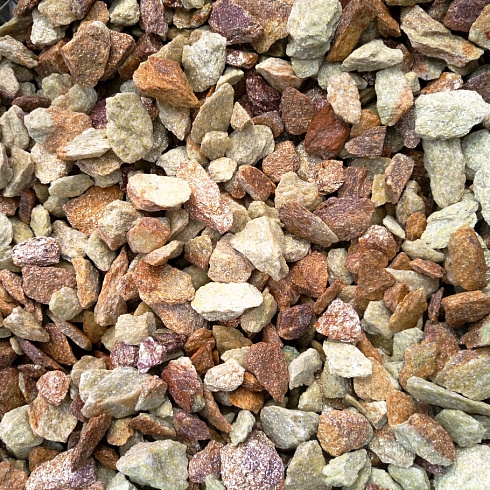 Kamenclub.ru: Щебень крошка желтый (ЗЛАТОЛИТ) фр. 20-40 мм.  купить в Истре златолит бежевый, золотистый, желтый декоративная каменная крошка 10800 руб/т   фото КАМЕНЬ КЛУБ