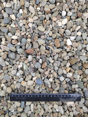 Kamenclub.ru: Галька речная окат (серая) фр.10-20 мм купить  в Истре галька речная серая, серый, темно-серый, светло-серый, коричневый ландшафтная декоративная речная окатанная округлая галька 5000 руб/т   фото КАМЕНЬ КЛУБ