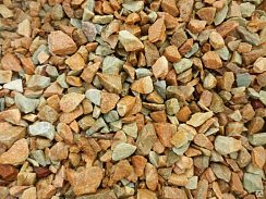 Kamenclub.ru: Щебень крошка желтый (ЗЛАТОЛИТ) фр. 3-5 мм.  купить в Истре златолит золотистый, бежевый, желтый мрамор 12 000 руб/т   фото КАМЕНЬ КЛУБ