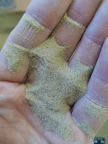 Кварцевый песок для площадок фр. 0,1-0,5 мм.  купить в Истре фото Камень Клуб