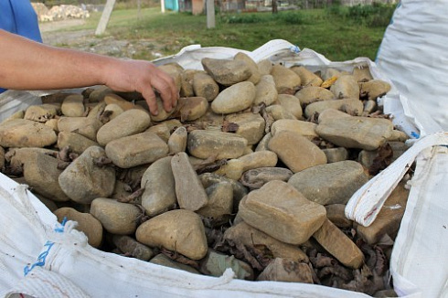 Kamenclub.ru: Песчаник брусчатка  купить в Истре    5 500 руб/т   фото КАМЕНЬ КЛУБ