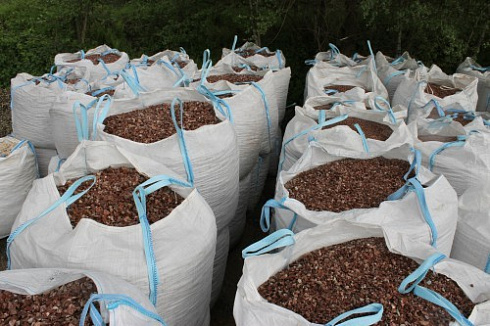 Kamenclub.ru: Мраморная крошка (щебень крошка розовый) фр. 20-40 мм.  купить в Истре мрамор розовый, красный мраморная крошка декоративная 11000 руб/т   фото КАМЕНЬ КЛУБ