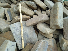 Kamenclub.ru: Песчаник для мощения дорожек, площадок, парковок ( фр 5-10 см)  купить в Истре песчаник  серый желтый коричневый рыжий песчаник оголтованный окатанный 6500 руб/т   фото КАМЕНЬ КЛУБ