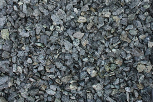 Kamenclub.ru: Щебень крошка зеленый (змеевик) фр. 3-5 мм  купить в Истре камень змеевик зеленый, салатовый светло-зеленый мраморная каменная декоративная крошка 9000 руб/т   фото КАМЕНЬ КЛУБ