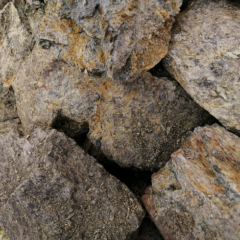 фото Змеевик салатовый  (фр. 70-100 мм)  купить в Истре в интернет-портале КАМЕНЬ КЛУБ