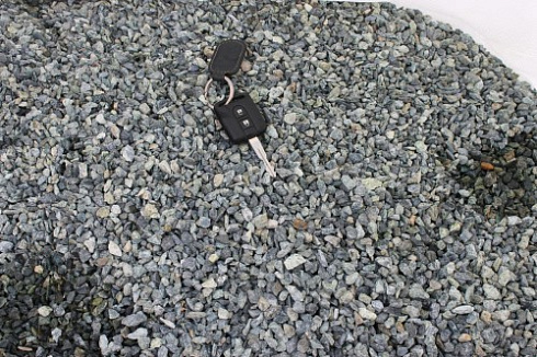 Kamenclub.ru: Щебень крошка зеленый (змеевик) фр. 5-10 мм  купить в Истре змеевик зеленый, салатовый ландшафтный декоративный щебень крошка 7 200 руб/т   фото КАМЕНЬ КЛУБ