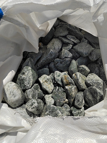 фото Галтованный жадеит (фр. 70-100 мм)  купить в Истре в интернет-портале КАМЕНЬ КЛУБ