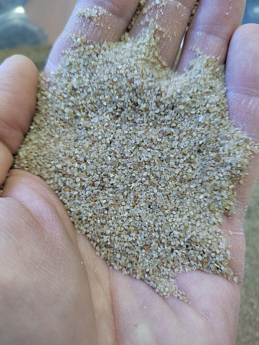 Кварцевый песок для площадок фр. 0,3 - 1 мм.  купить в Истре фото Камень Клуб