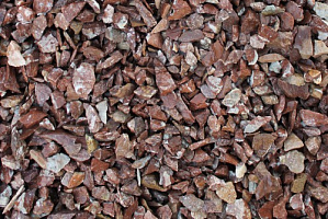 Kamenclub.ru: Мраморная крошка (щебень крошка розовый) фр. 10-20 мм.  купить в Истре мрамор розовый, красный каменная декоративная крошка ландшафтная 11000 руб/т   фото КАМЕНЬ КЛУБ