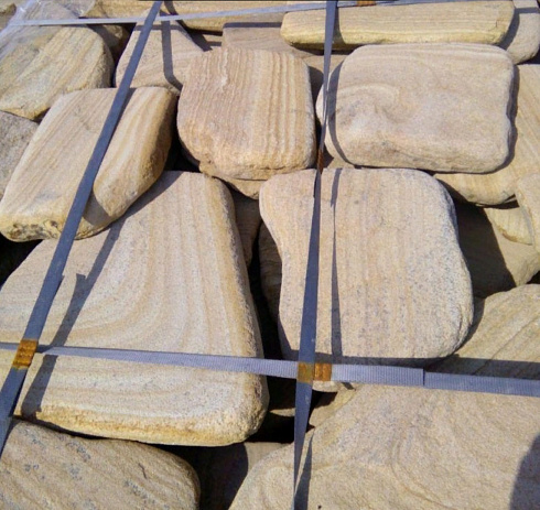 Kamenclub.ru: Песчаник пластушка галтованный желтый с рисунком (3 см)  купить в Истре плитняк - пластушка желтый песчаник 21000 руб/м3   фото КАМЕНЬ КЛУБ