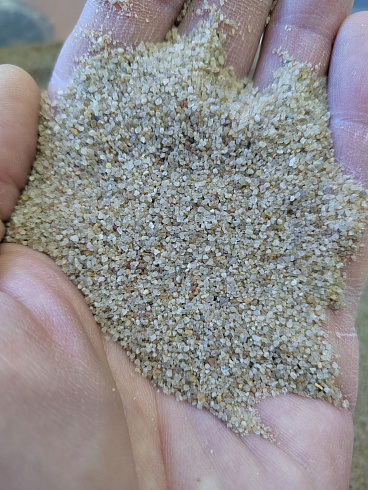 Кварцевый песок для площадок фр. 0,3 - 1 мм.  купить в Истре фото Камень Клуб