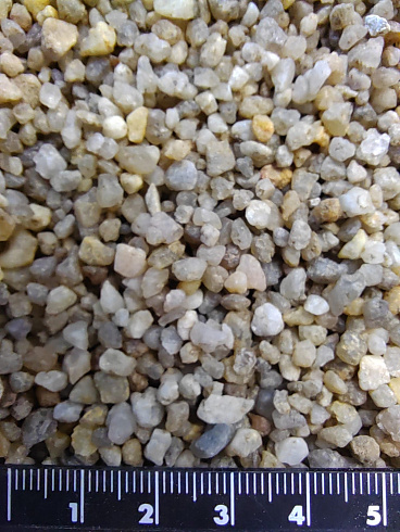 Кварцевый песок для площадок фр. 2-5 мм.  купить в Истре фото Камень Клуб